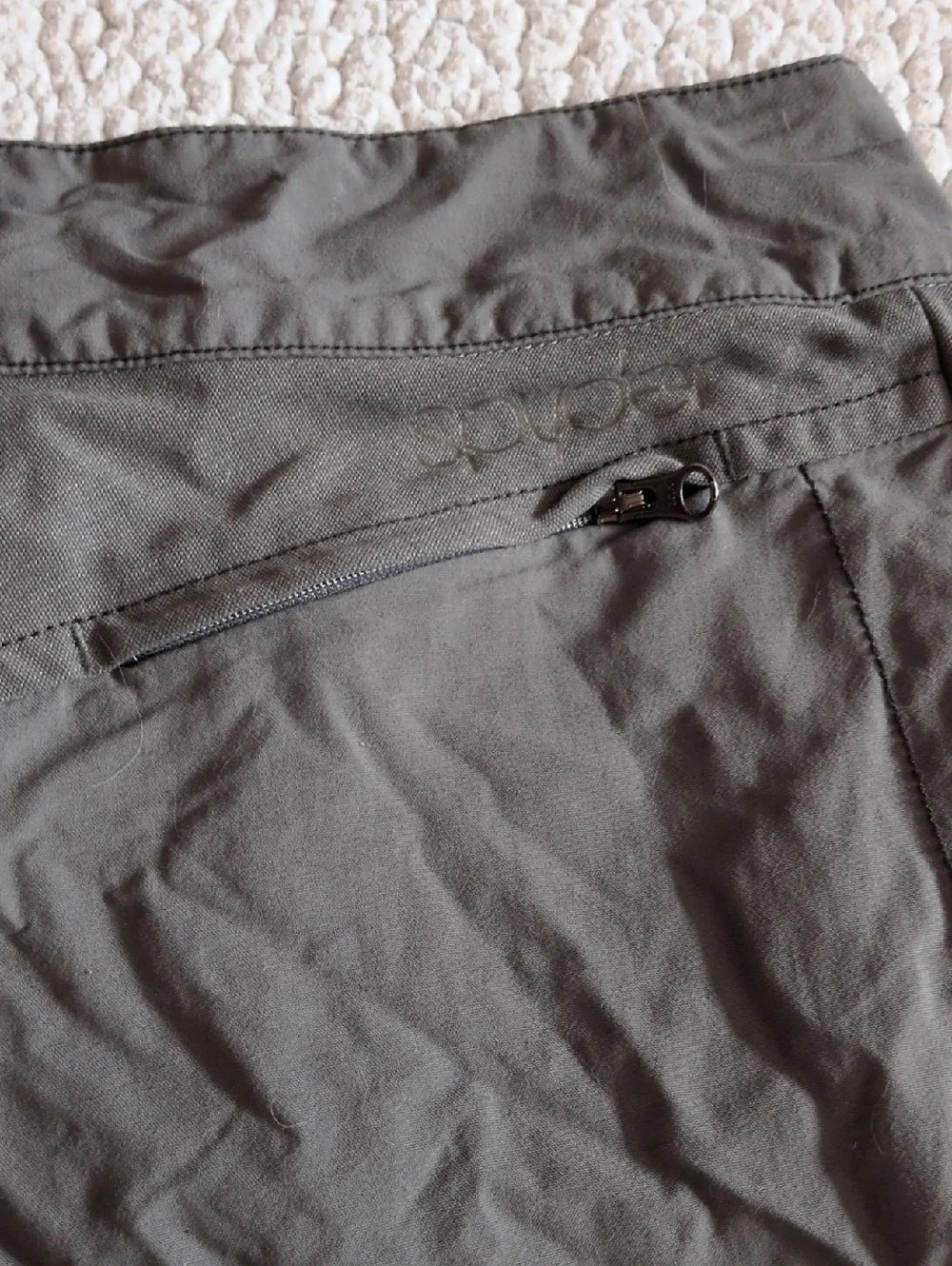 Spyder lace-up cropped capri military green shorts Gorpcore Hiking Athletic